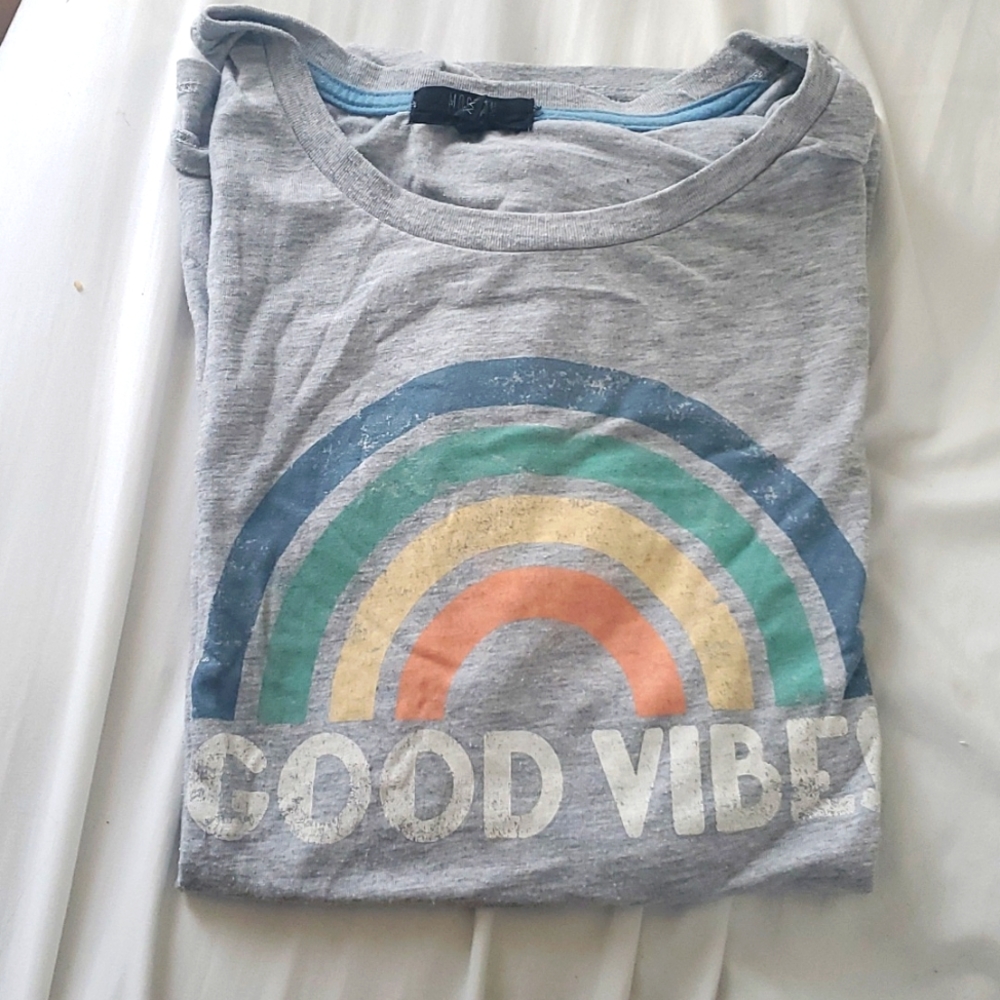 Good vibes tee